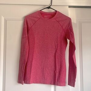 women’s long sleeve shirt